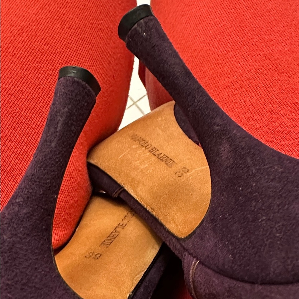 Manolo Blahnik Dark Purple suede gold edges strap detail Euc Heels $585 39 9 - Picture 5 of 16